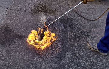 Britain Bottom flat roofing repairs